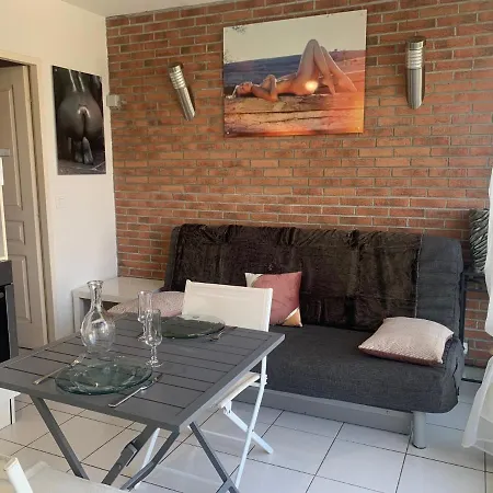 Village Naturiste Macadamia * Agde